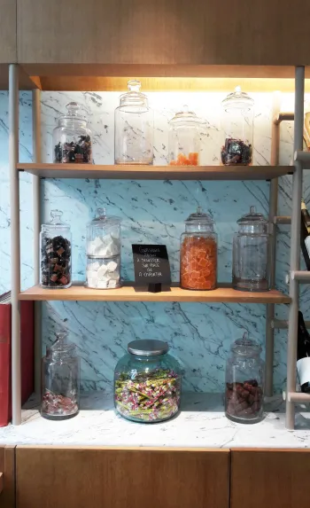 HABILLAGE MARBRE BLANC DE CARRARE